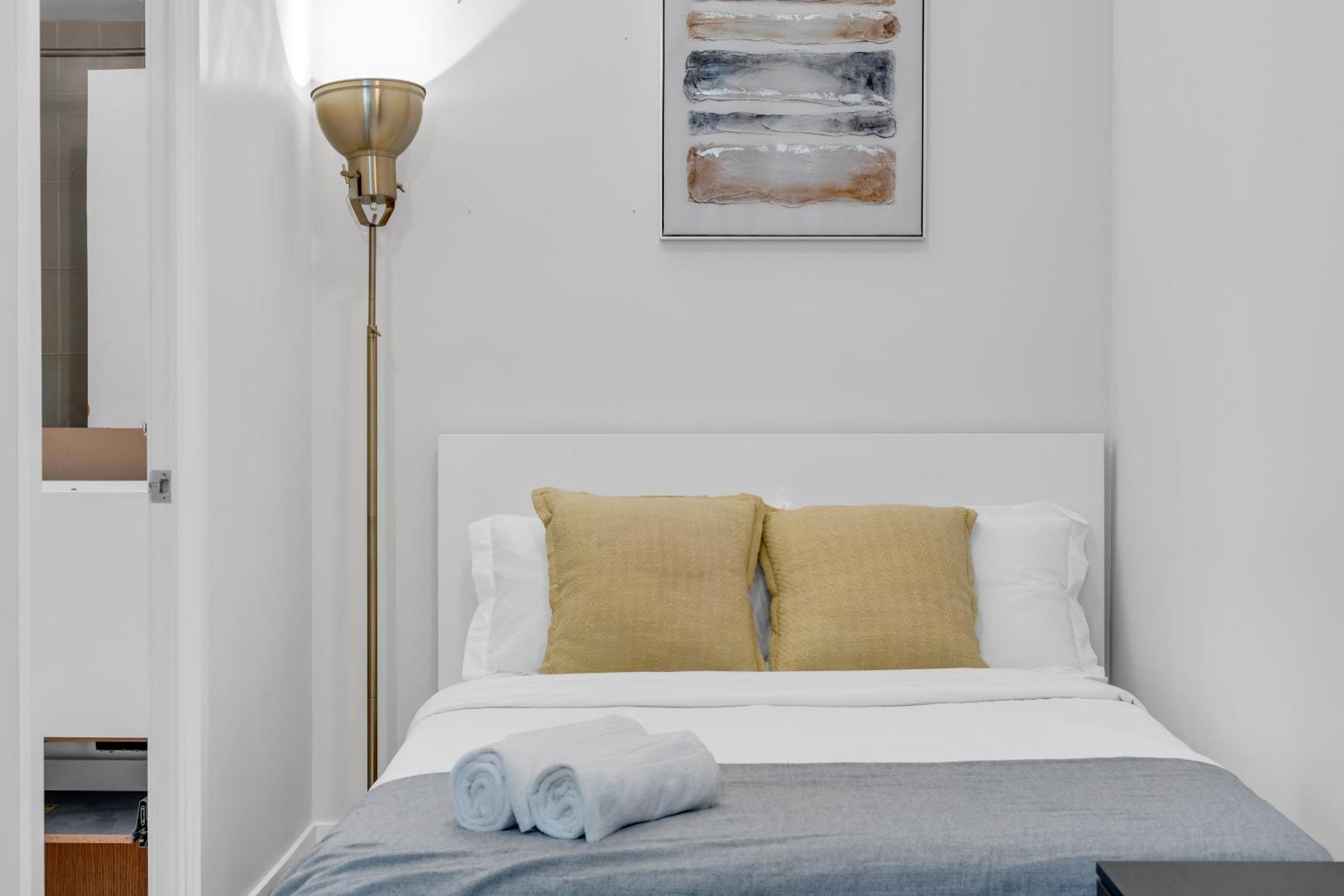 Spadina Modern Suites โตรอนโต ภายนอก รูปภาพ